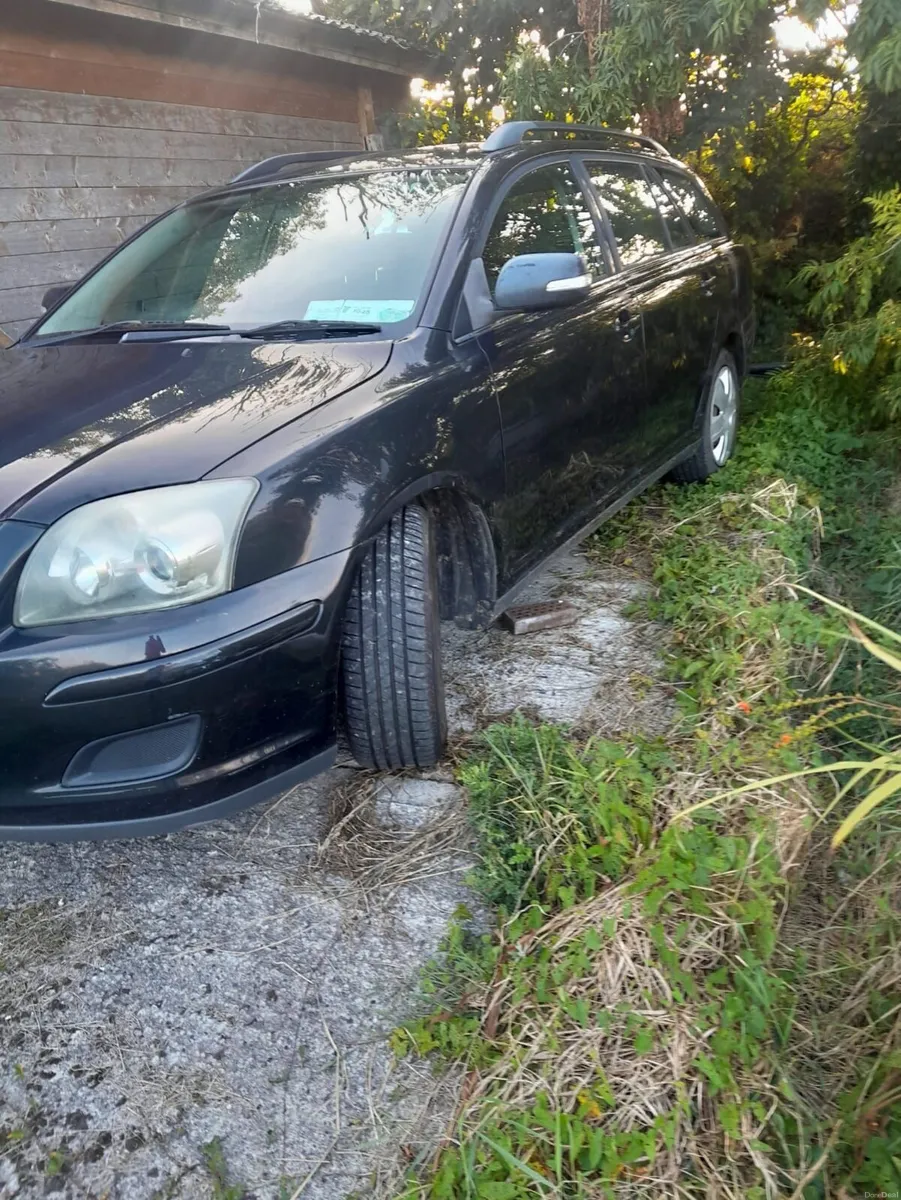 Toyota Avensis 2008 - Image 2