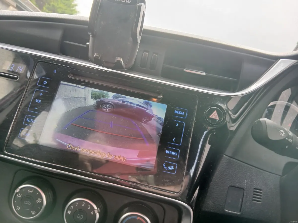 Toyota Corolla 2017 - Image 1