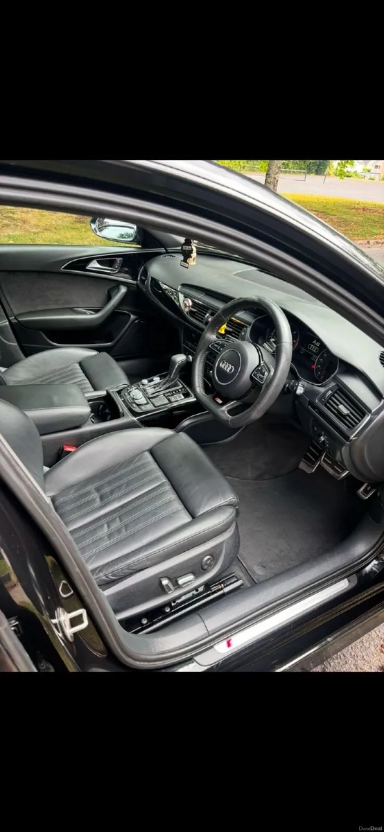 Audi A6 2018 S Line Black Edition - Image 6