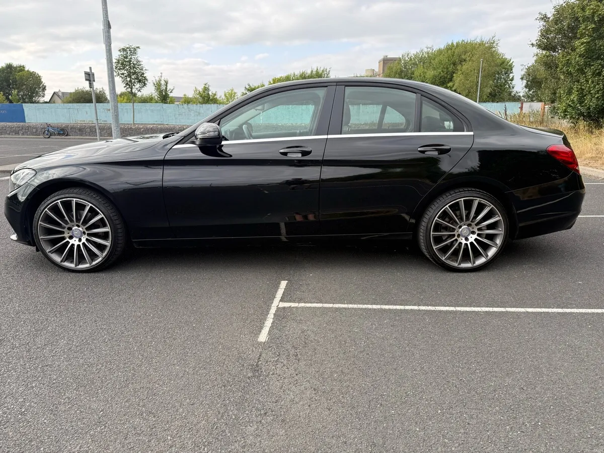 2016 Mercedes-Benz C220d SE 2.1 Manual - Image 4
