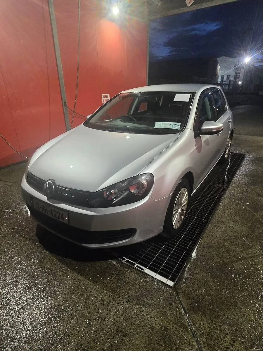 Volkswagen Golf 2012 - Image 1
