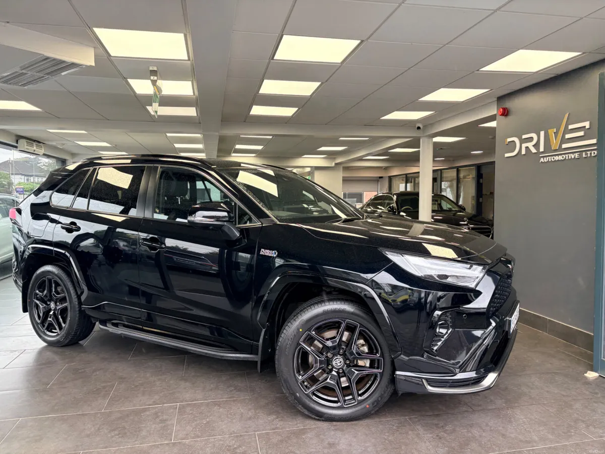 Toyota RAV4 2.5 HYBRID GR SPORT 2025 - Image 1