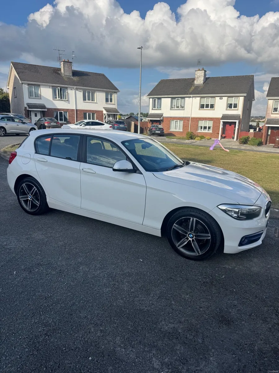 BMW 1-Series 2015 - Image 2