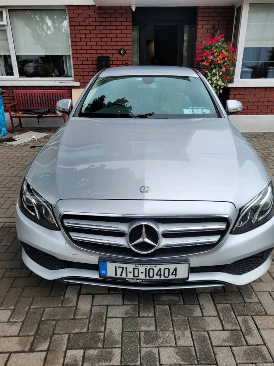 Mercedes E220 Avantgarde - Image 1