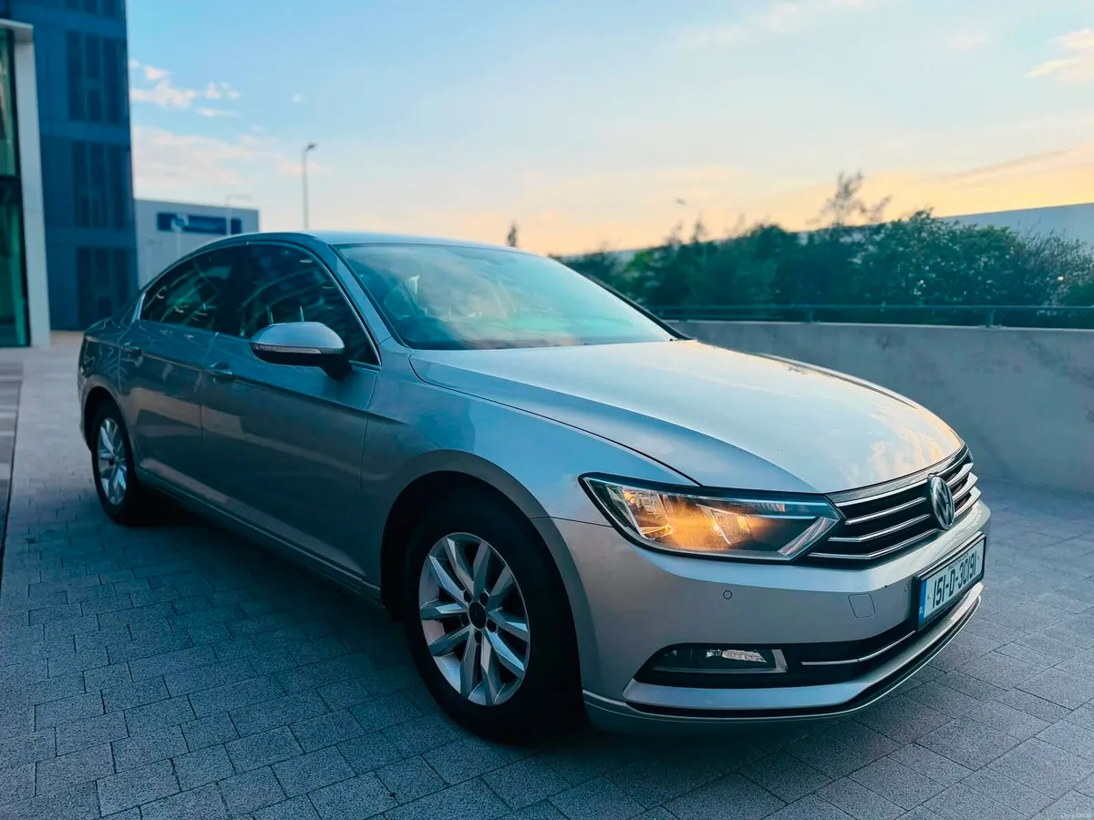 VOLKSWAGEN PASSAT 2.0 diesel AUTOMATIC - Image 4