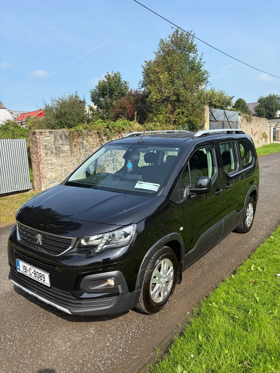 2019 Peugeot Rifter - Image 2