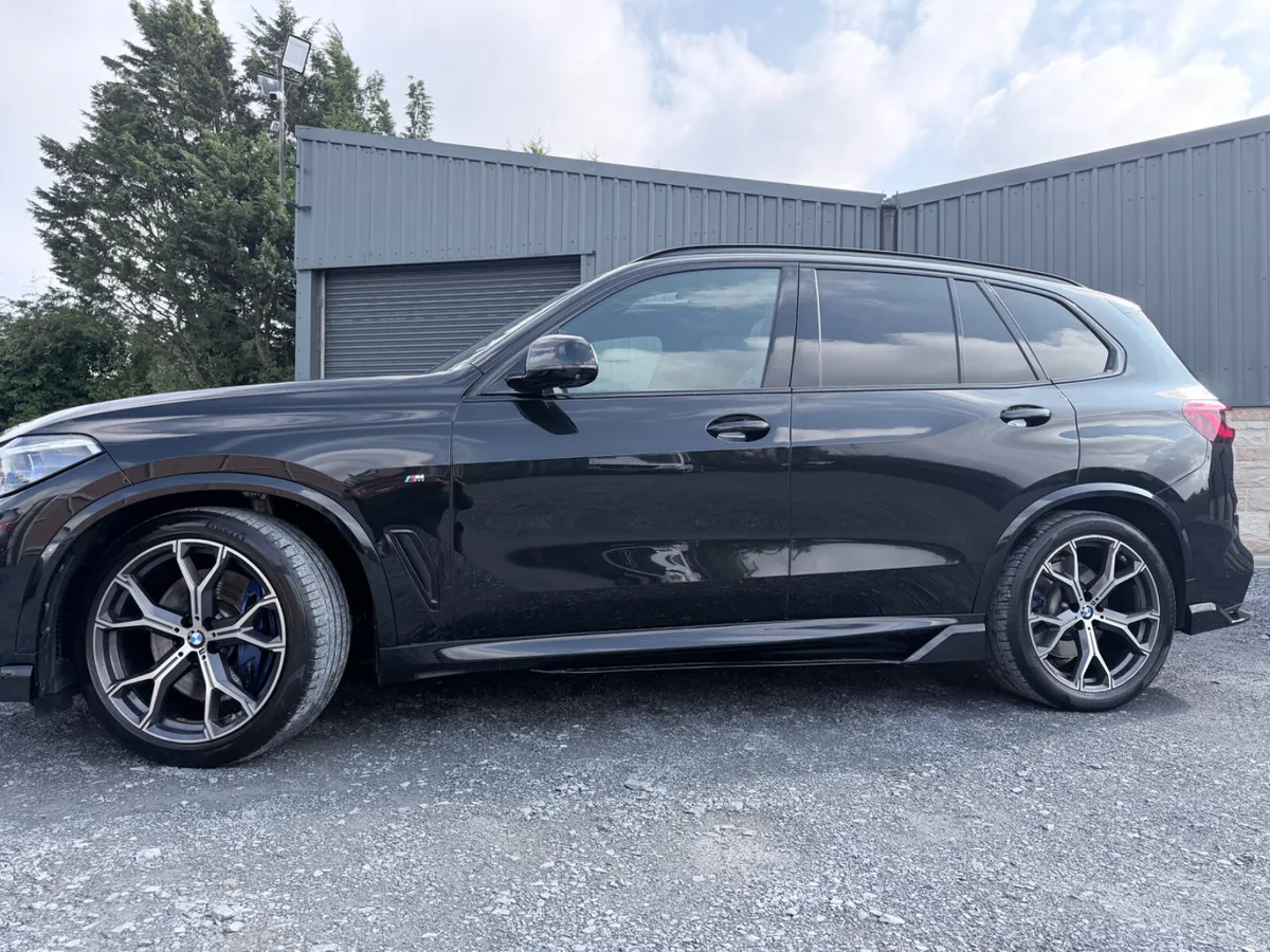 BMW X5 G05 191’ M Sport AUTO SUNROOF/LOW MILEAGE - Image 5