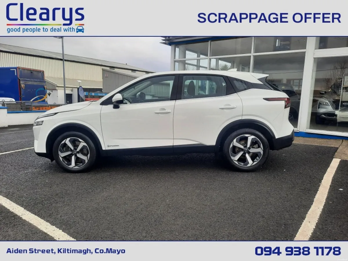 Nissan Qashqai EPOWER SV MY2.75 4DR AUTO - Image 2