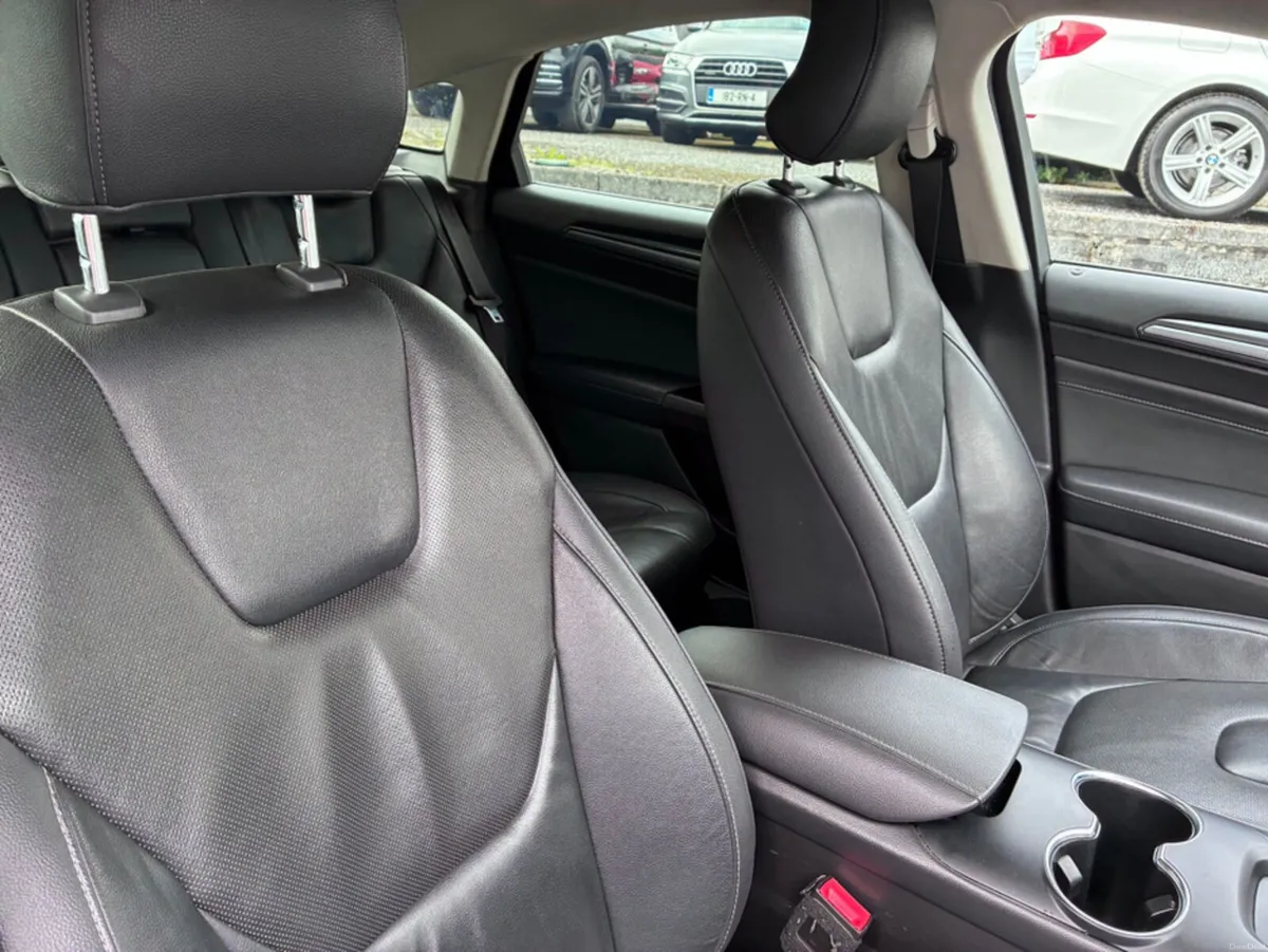 Ford Mondeo TITANIUM 2.0 TD 150 BHP - Image 4
