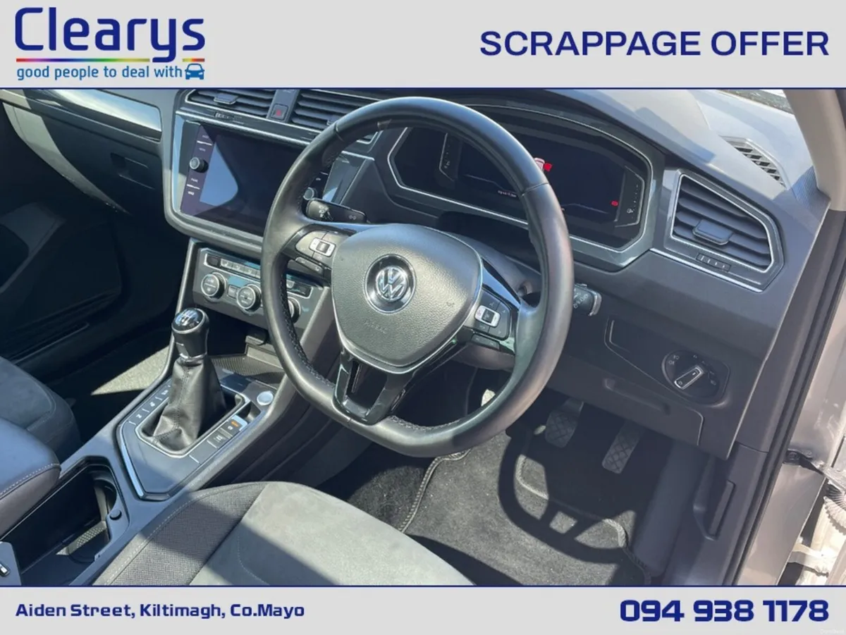 Volkswagen Tiguan R-LINE 2.0 TDI MANUAL 6SPEED FWD - Image 5