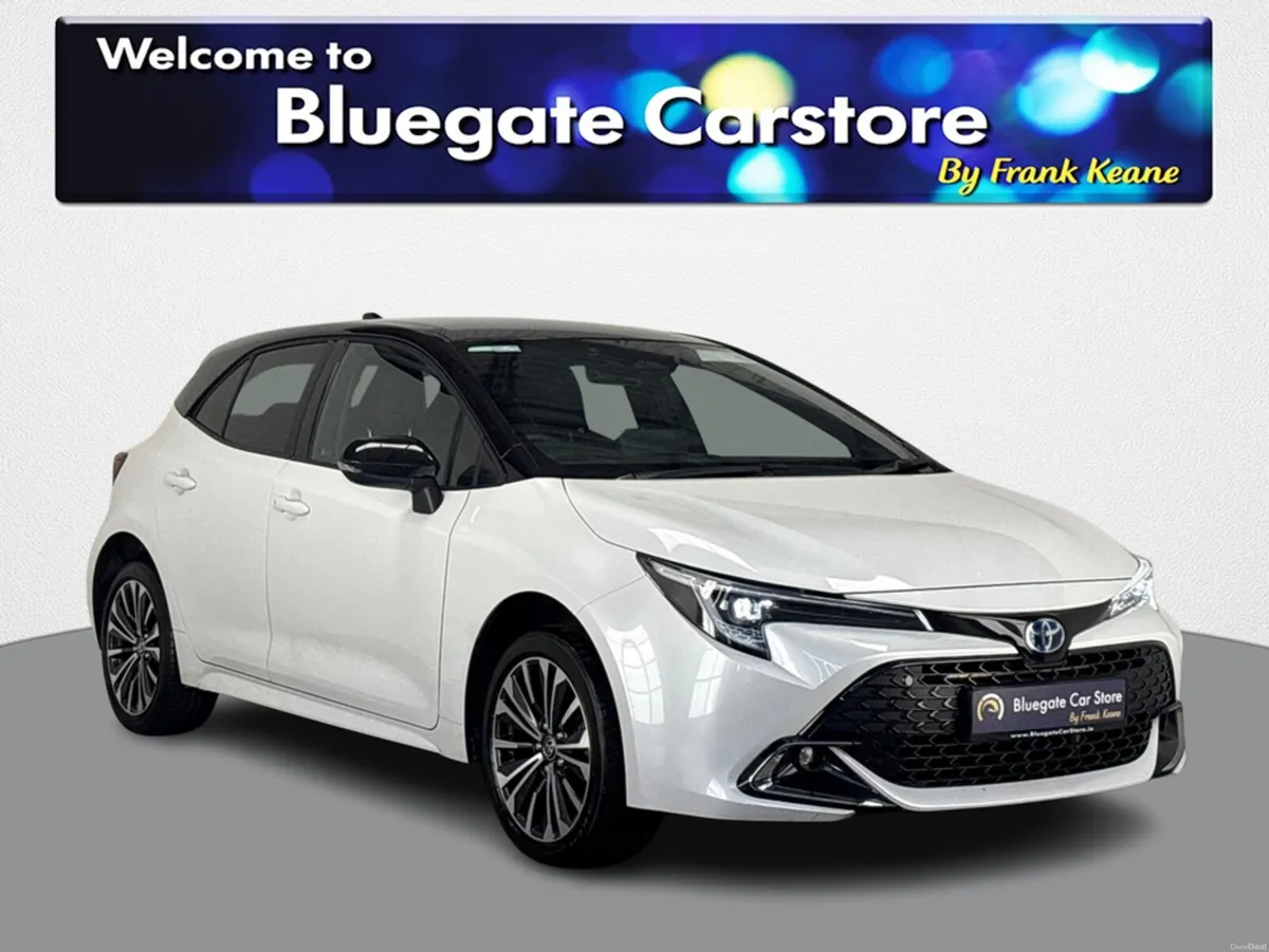 Toyota Corolla HB LUNA SPORT  **FULL BLACK HALF LE - Image 1