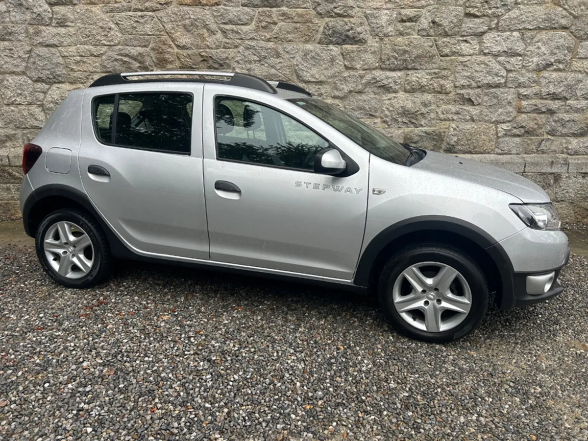 Dacia Sandero STEPWAY ALTERNATIVE 1. 1.5 DCI 90 - Image 4