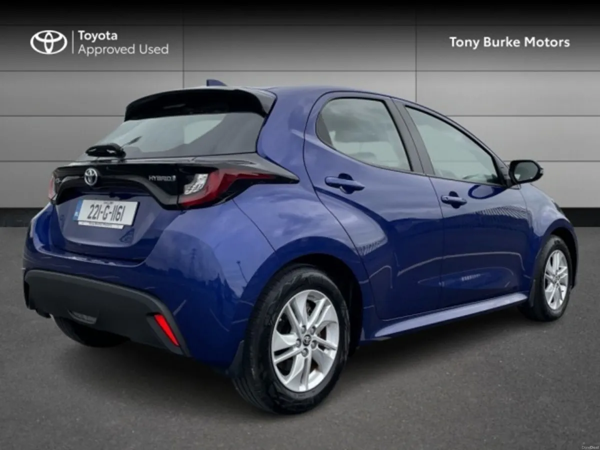 Toyota Yaris - Hybrid - New Generation - Luna Edit - Image 2