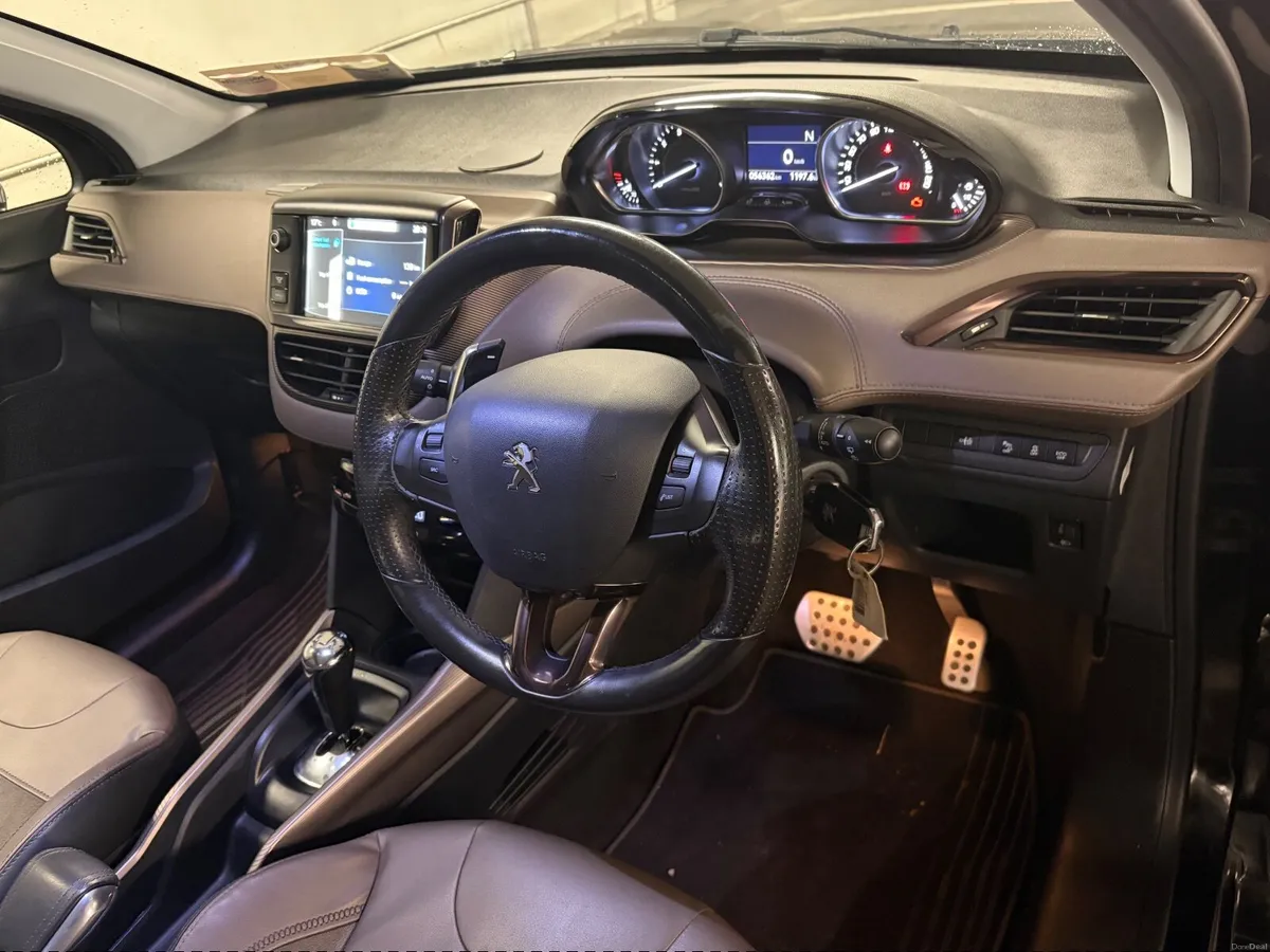 Peugeot 2008 2014 - VERY LOW MILEAGE, 1 OWNER - Image 6