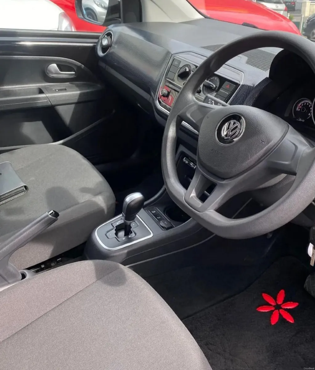 Volkswagen up! 2018 Automatic - Image 2