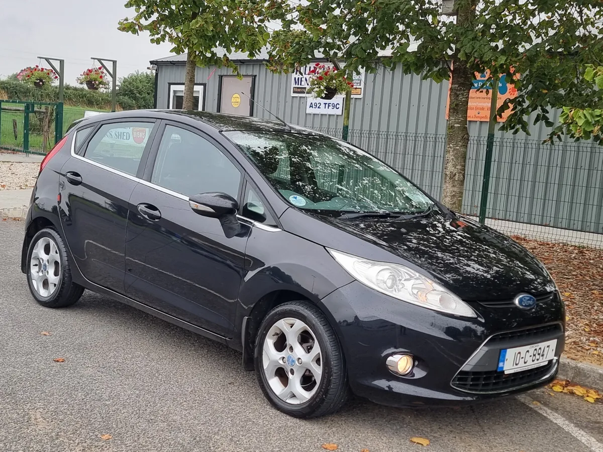 Ford Fiesta 2010 petrol ⛽️ nct&tax €2650 - Image 6
