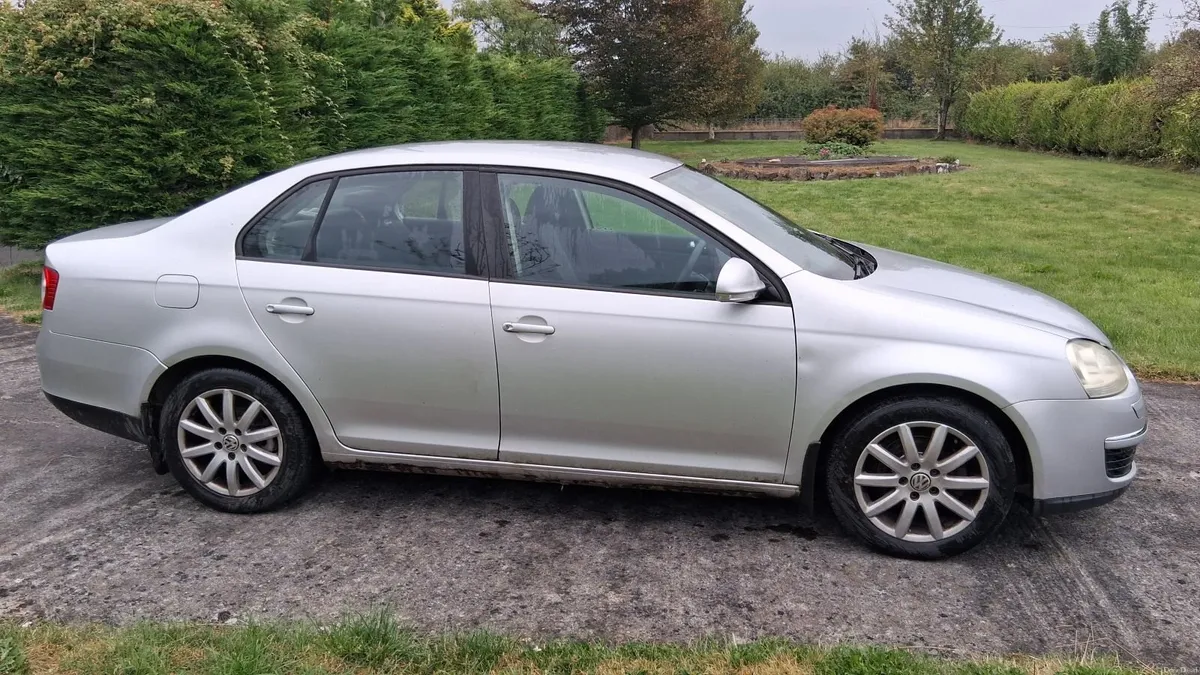 Volkswagen Jetta 2009 - Image 1