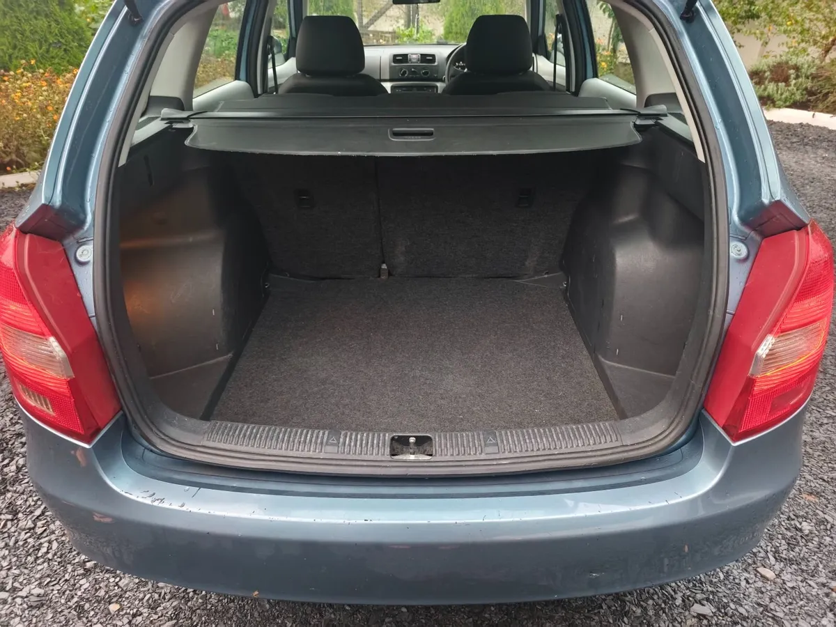 Skoda Fabia 2011 - Image 6