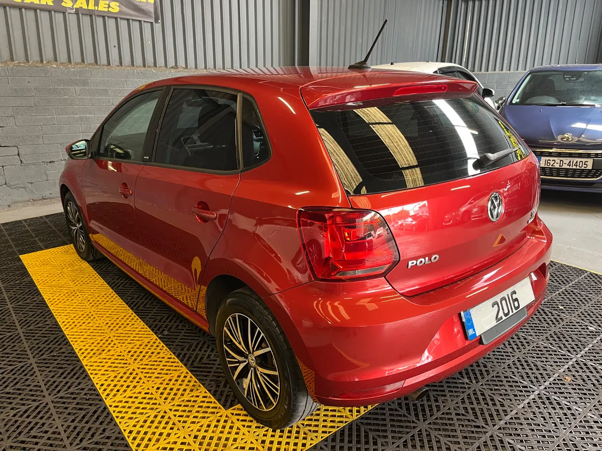 Volkswagen Polo 2016 automatic - Image 5