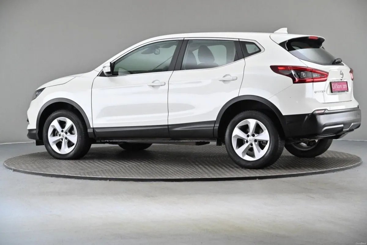 Nissan Qashqai 1.5 DCI 6SPD ACENTA PREMIUM - Image 6