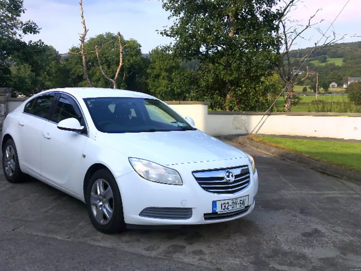 Vauxhall Insignia 2013 - Image 1