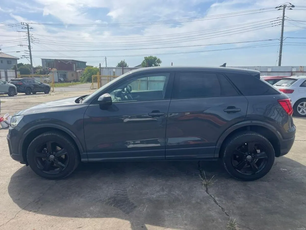 Audi Q2 192 Hashtag Contrast Limited - Image 5
