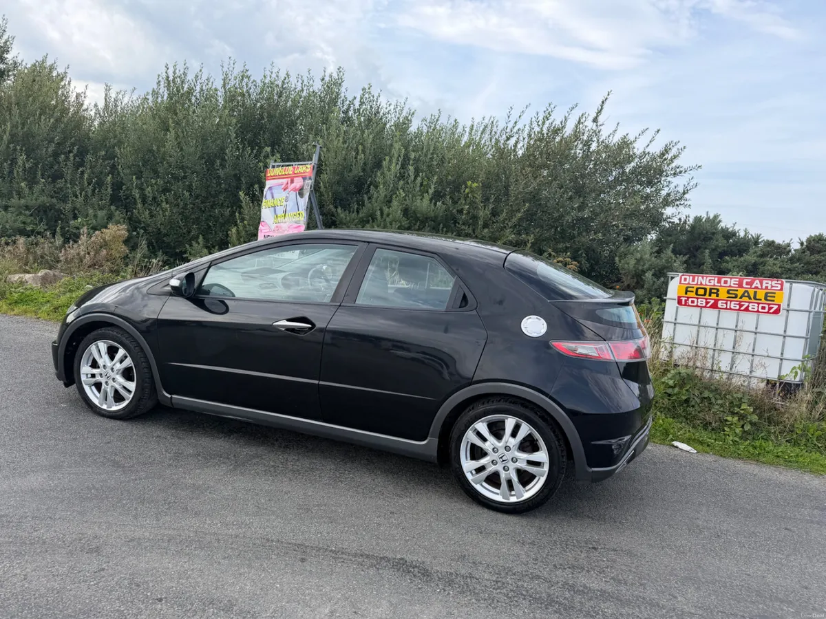 Honda Civic 2011 - Image 3