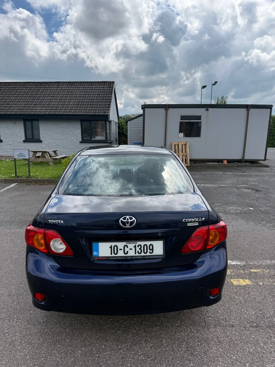 Toyota corolla - Image 2