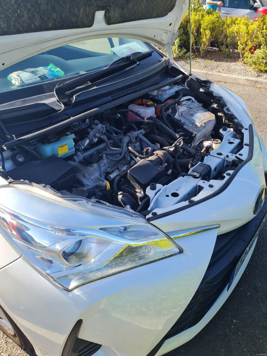 TOYOTA Vitz Hybrid  Low Kms Nct 08/28  Tax 01/27 - Image 3