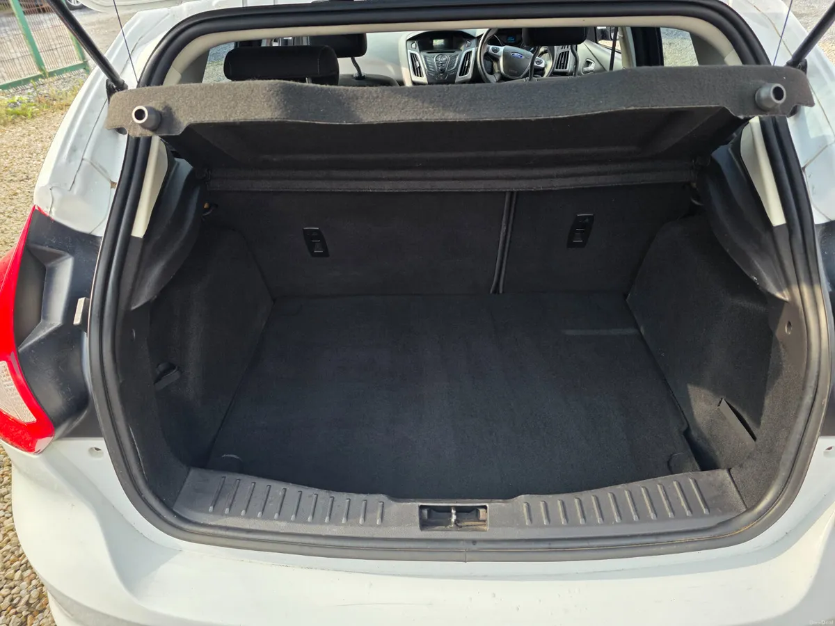 Ford Focus 2014 - Image 6