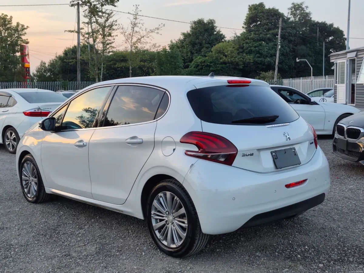 Peugeot 208 5D ALLUR 1.2L Petrol Automatic - Low m - Image 6