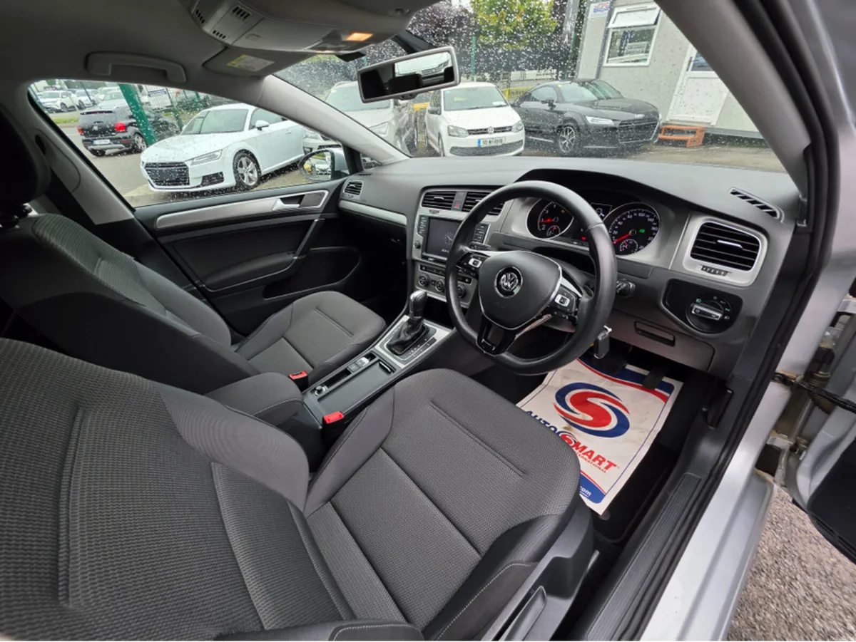 Volkswagen Golf ONLY 9725 KM ! !! 1.2 TSI AUTOMATI - Image 6