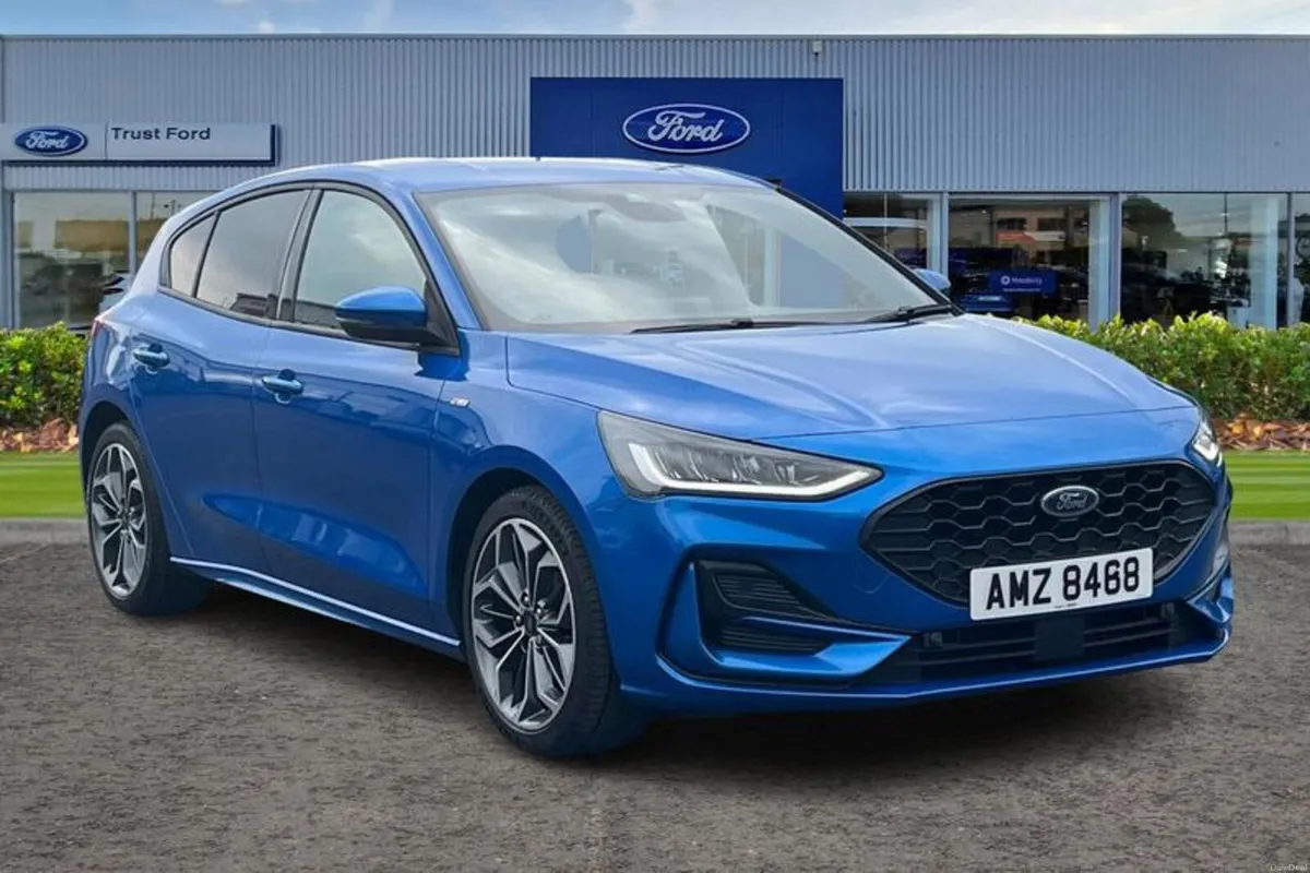 Ford Focus 1.0 EcoBoost ST-Line X 5dr - Image 1