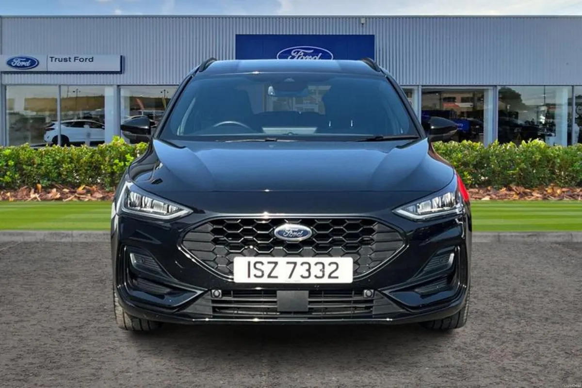 Ford Focus 1.0 EcoBoost Hybrid mHEV 155 ST-Line X - Image 6