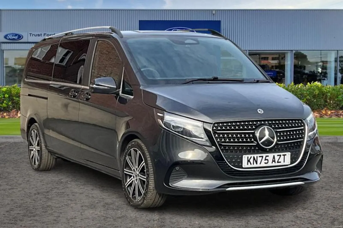 Mercedes-Benz V-Class V300 d Premium 5dr 9G-Tronic - Image 1