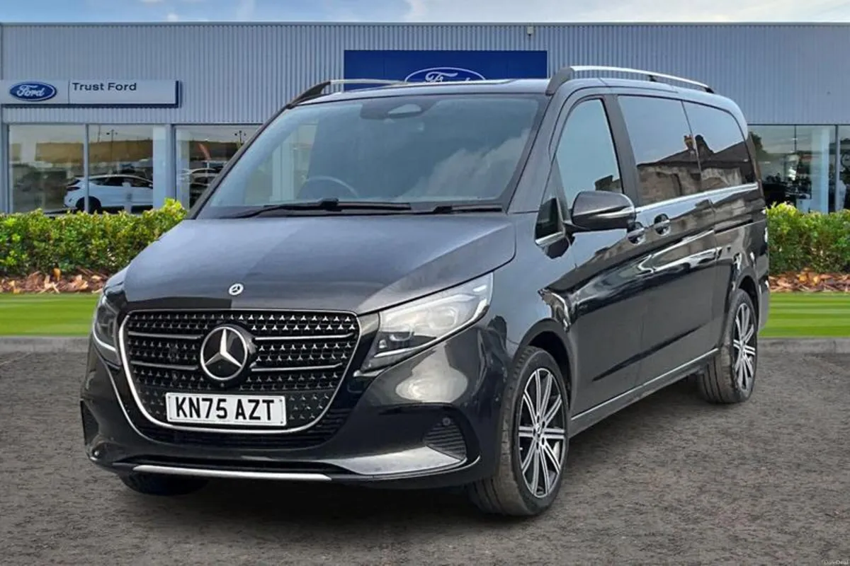Mercedes-Benz V-Class V300 d Premium 5dr 9G-Tronic - Image 5