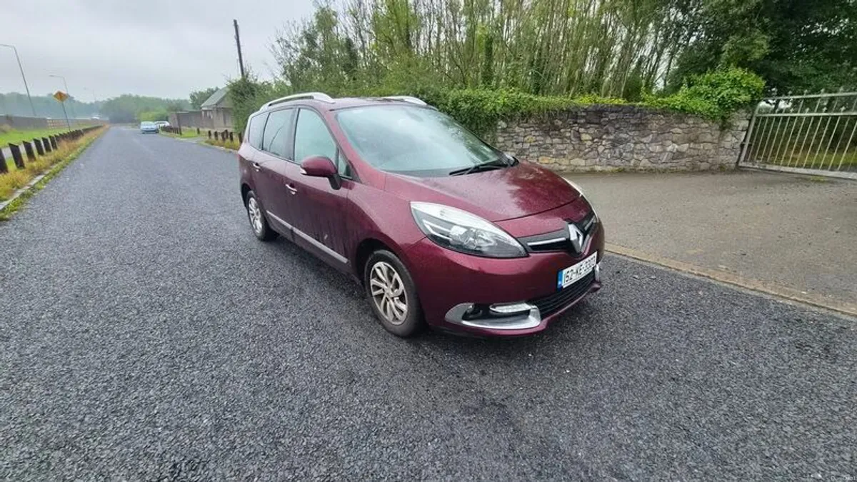 2015 Renault Grand Scenic - Image 2