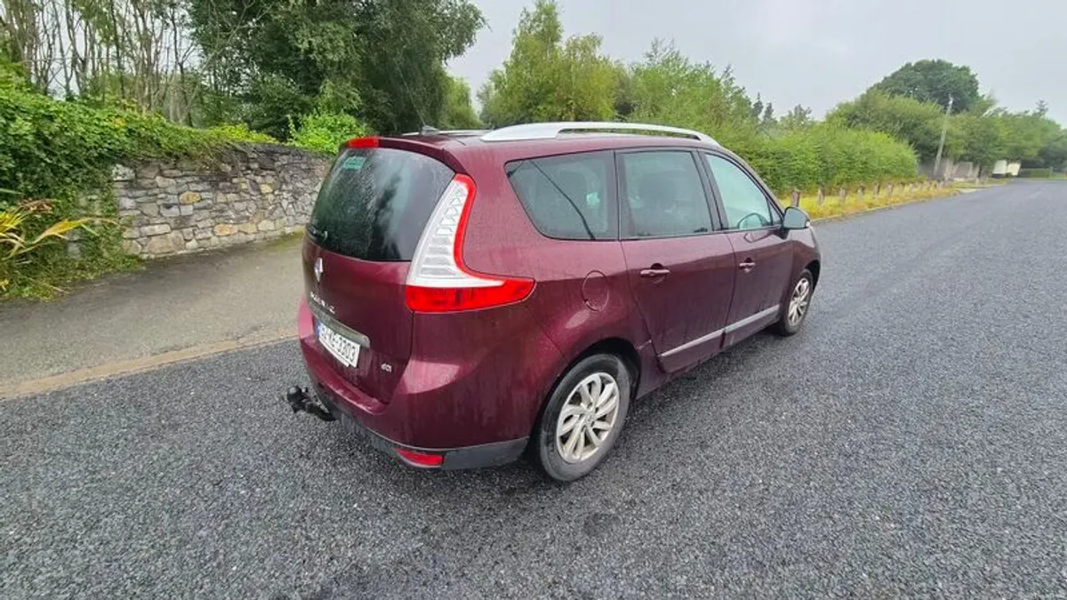 2015 Renault Grand Scenic - Image 4