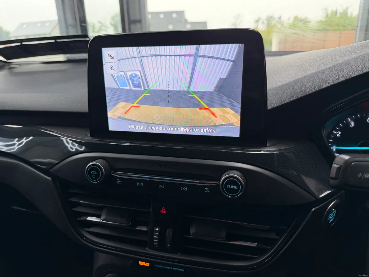 Ford Focus 2019 ST Line 1.0 Petrol - Image 4
