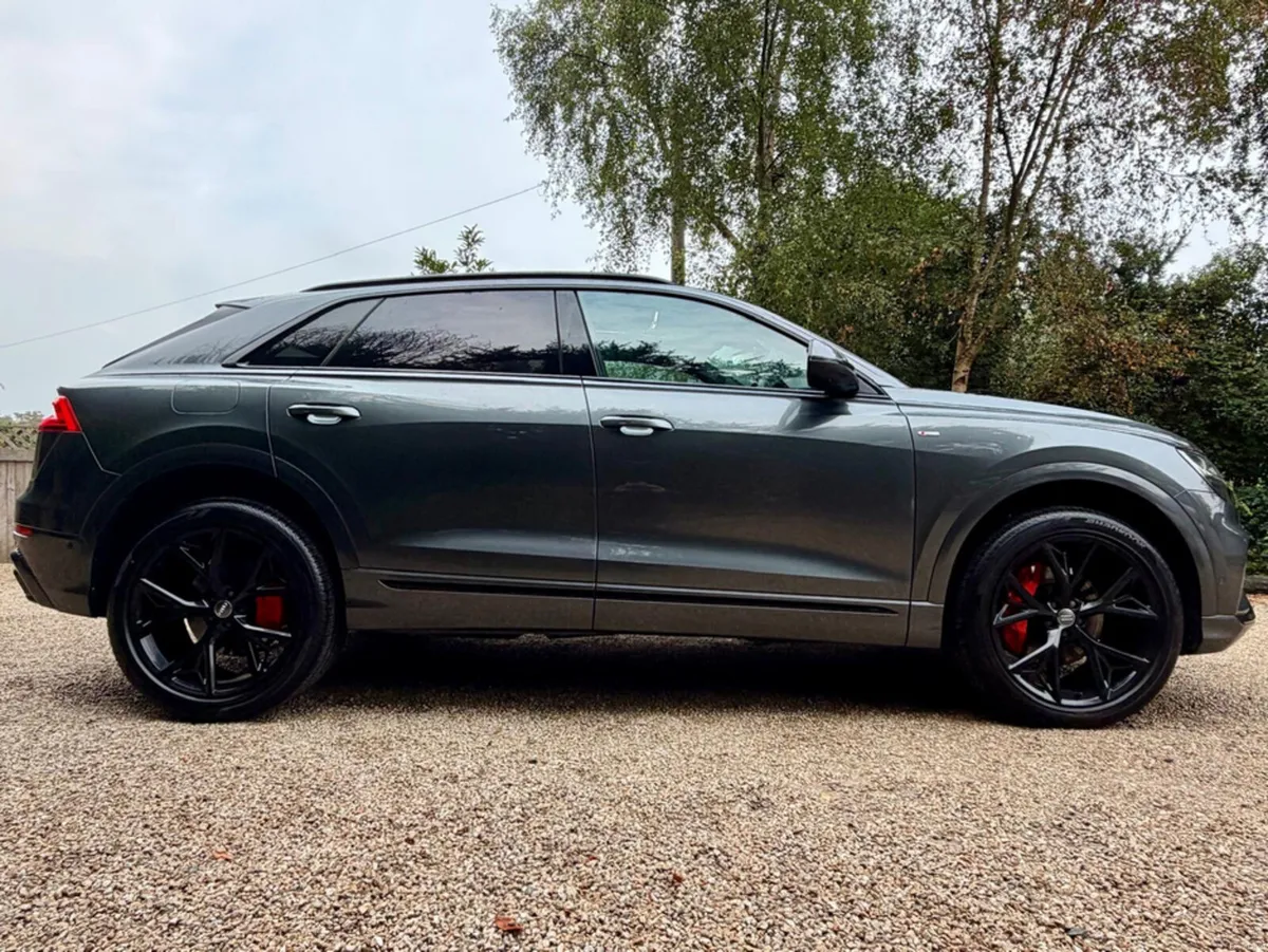 Audi Q8 50 286BHP 3.0 TDI QUATTRO  S LINE BLACK ED - Image 3
