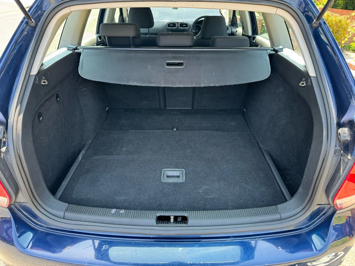 VW Golf Estate Automatic NCT 05.27 low mileage - Image 6