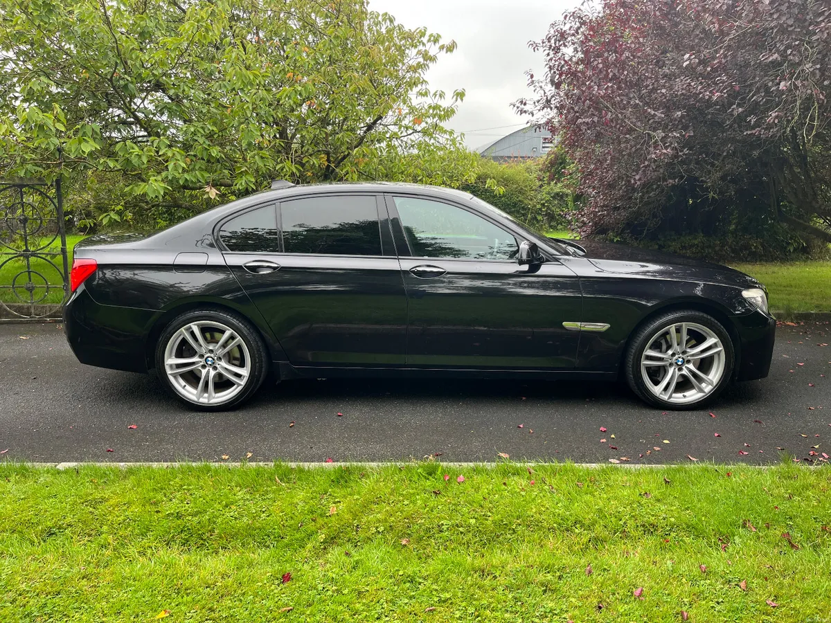 BMW 7-Series  730d M-Sport - Image 6