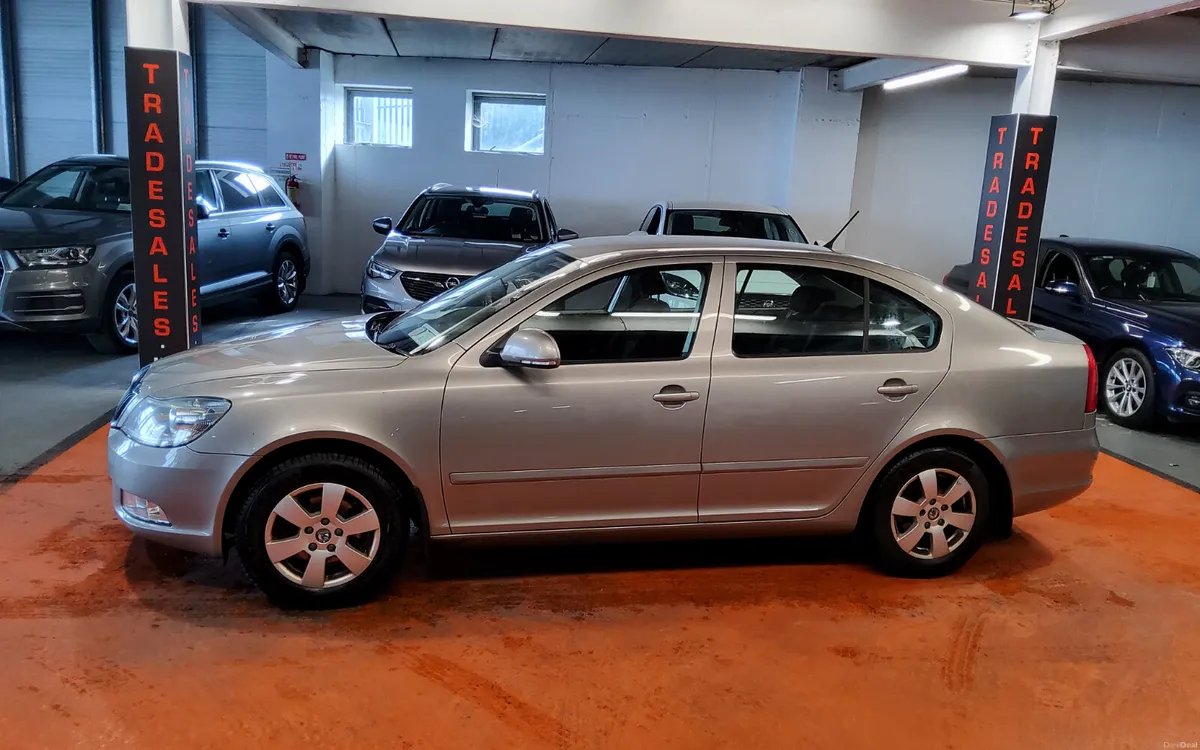 Skoda Octavia 2011 - Image 6