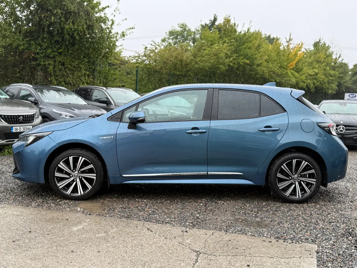 2022 Toyota Corolla 1.8 HYBRID LUNA  AUTO - Image 6