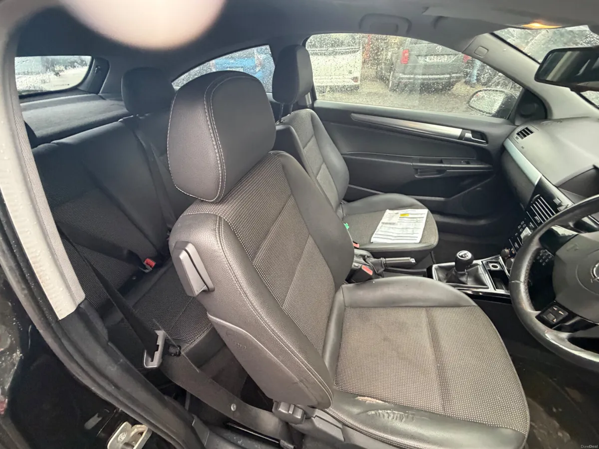 Opel Astra 2008 - Image 4