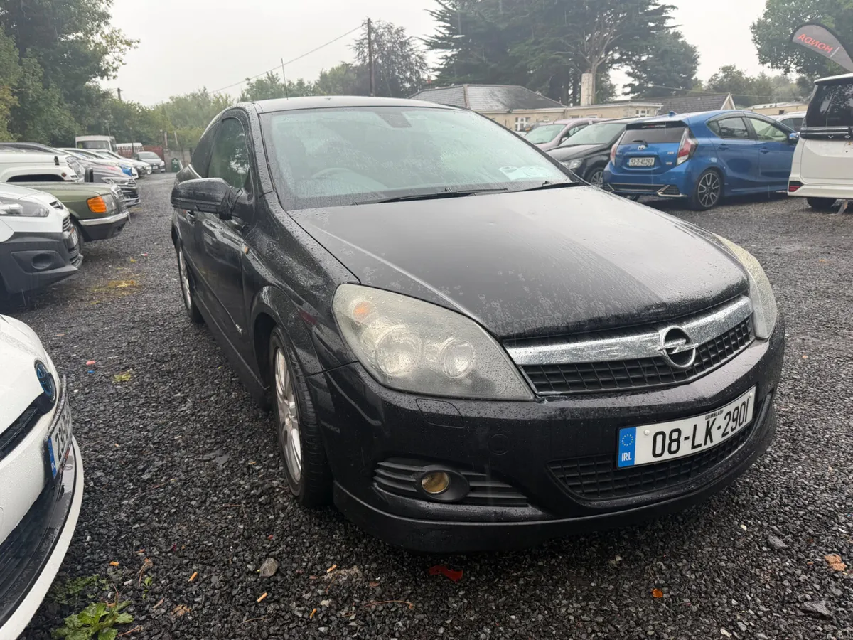 Opel Astra 2008 - Image 1