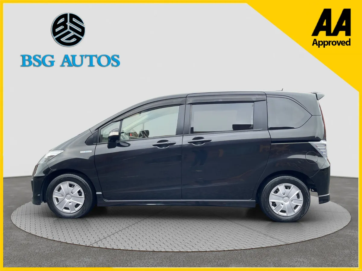 2014 HONDA FREED 1.5 HYBRID *7 SEATER* AUTOMATIC - Image 5