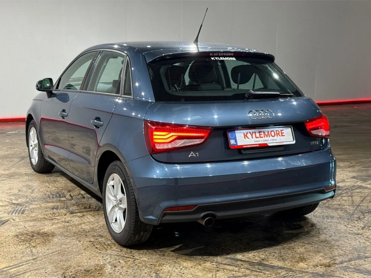 Audi A1 1.0 TFSI AUTOMATIC - 15'' FACTORY ALLOYS - - Image 5