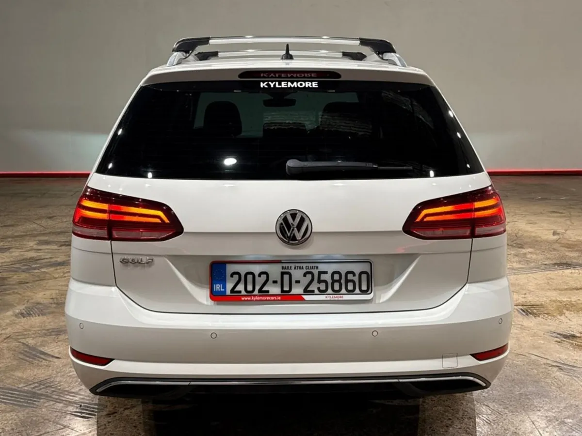 Volkswagen Golf 1.2 AUTOMATIC - CRUISE CONTROL - M - Image 4