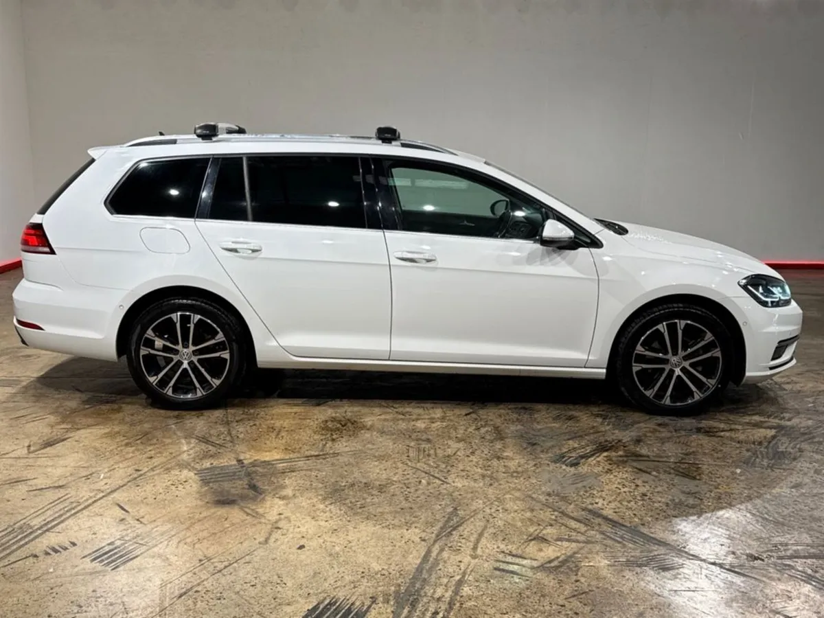 Volkswagen Golf 1.2 AUTOMATIC - CRUISE CONTROL - M - Image 2